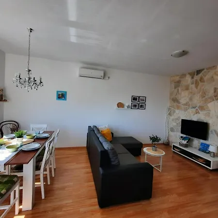 Apartment Bella Mandre